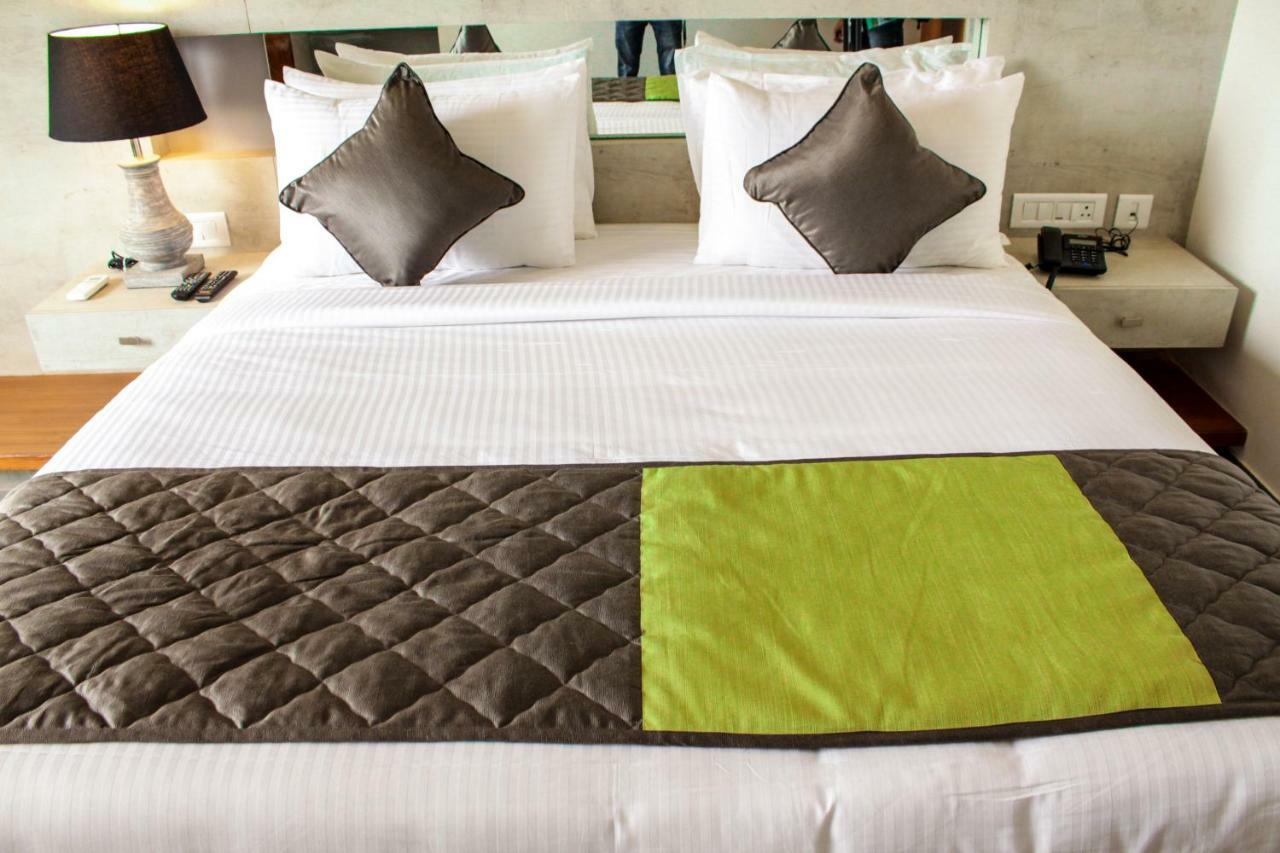 Shivas Gateway Hotell Devanahalli Exteriör bild