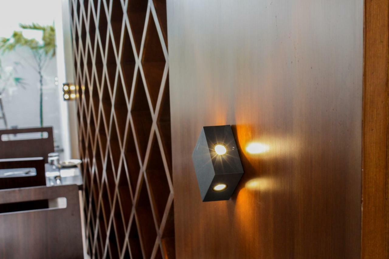 Shivas Gateway Hotell Devanahalli Exteriör bild